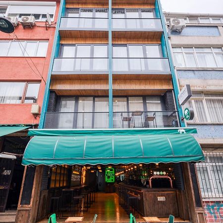 Elephant In The Room Estambul Exterior foto