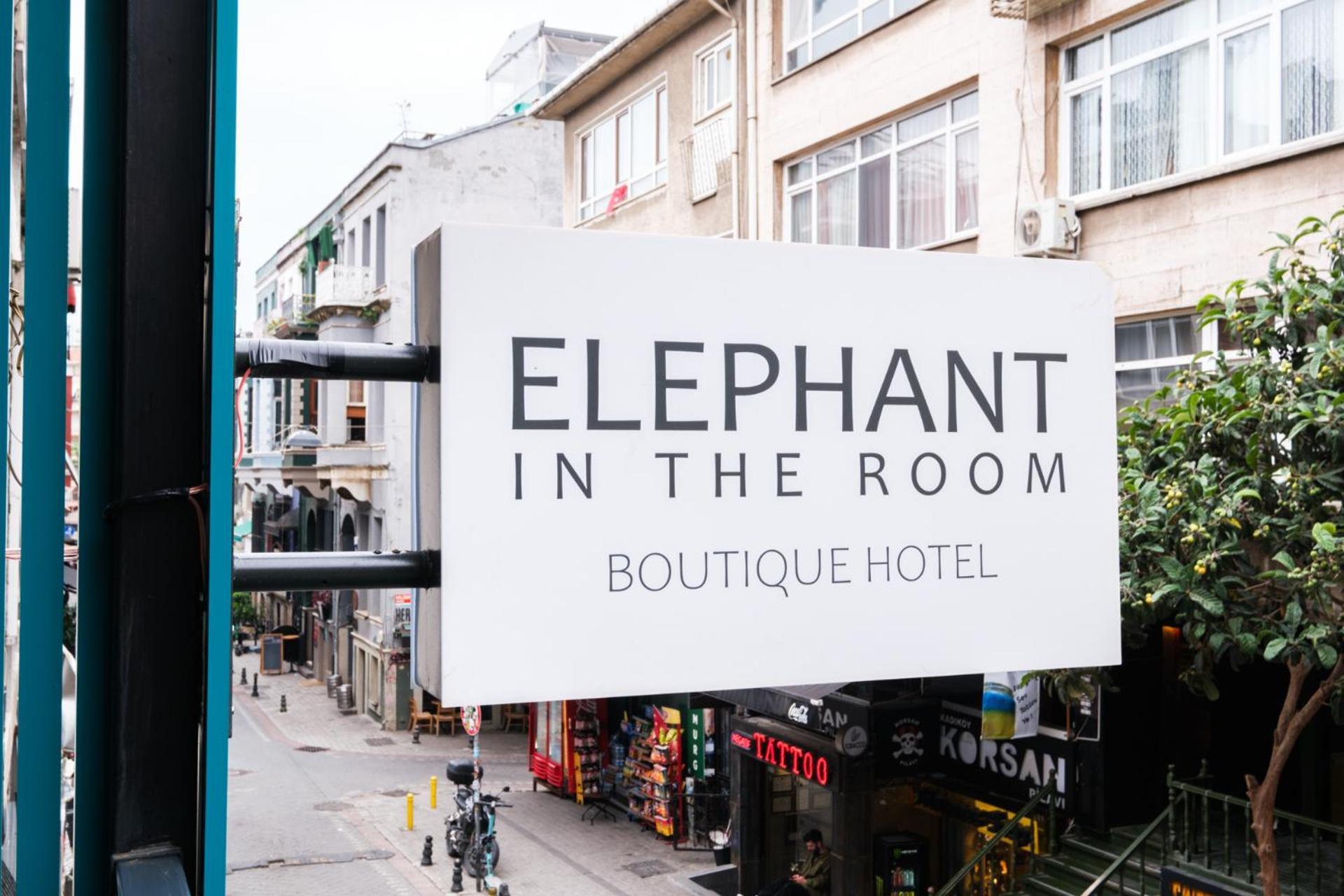 Elephant In The Room Estambul Exterior foto